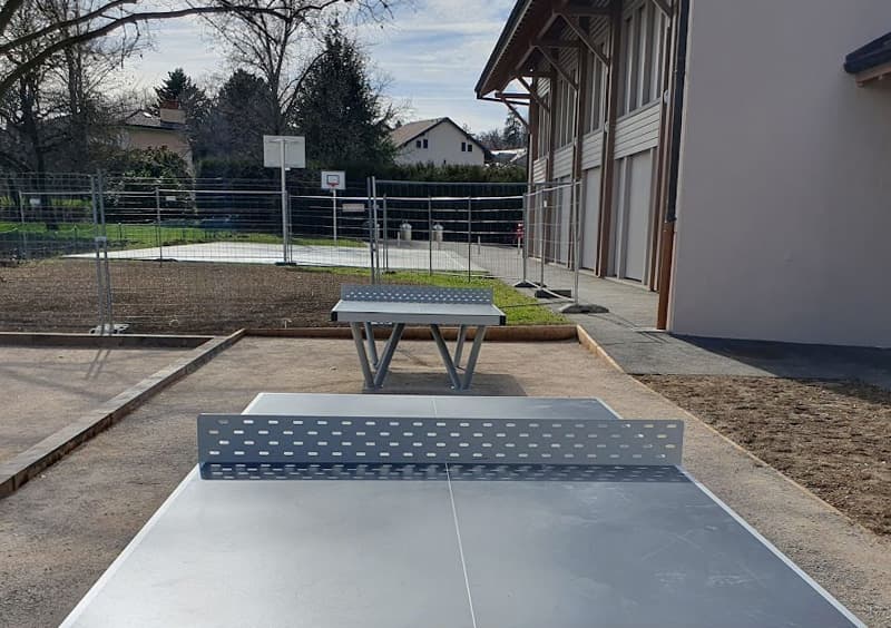 Tischtennistisch Schule in Genf